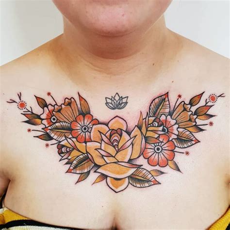 tatouage décolleté femme|100 Tatouages Poitrine pour Femme .